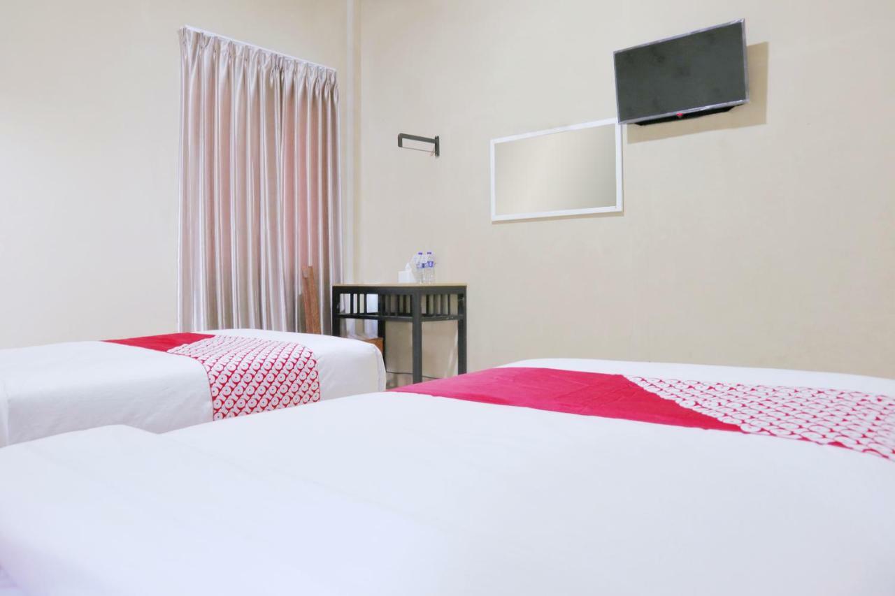 Oyo 1386 Hotel Grand Gabelo Bukittinggi Luaran gambar