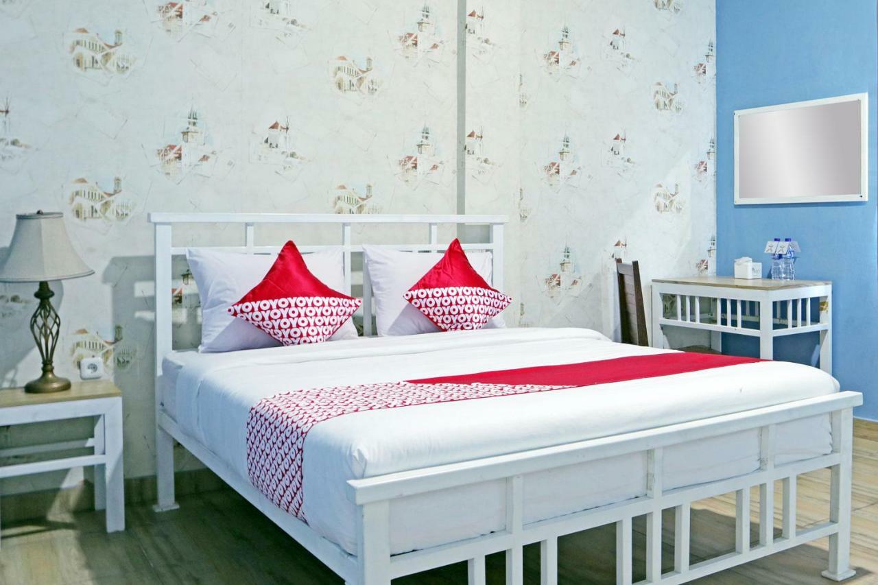 Oyo 1386 Hotel Grand Gabelo Bukittinggi Luaran gambar